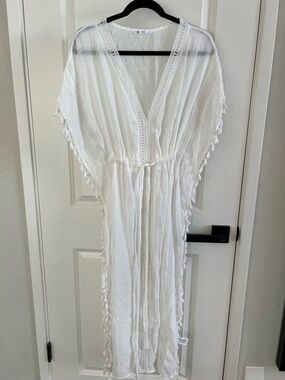 Cupshe White Beach Cover-Up with Tassel Detail